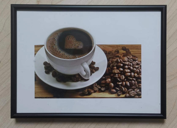 Aluminium frames for pictures