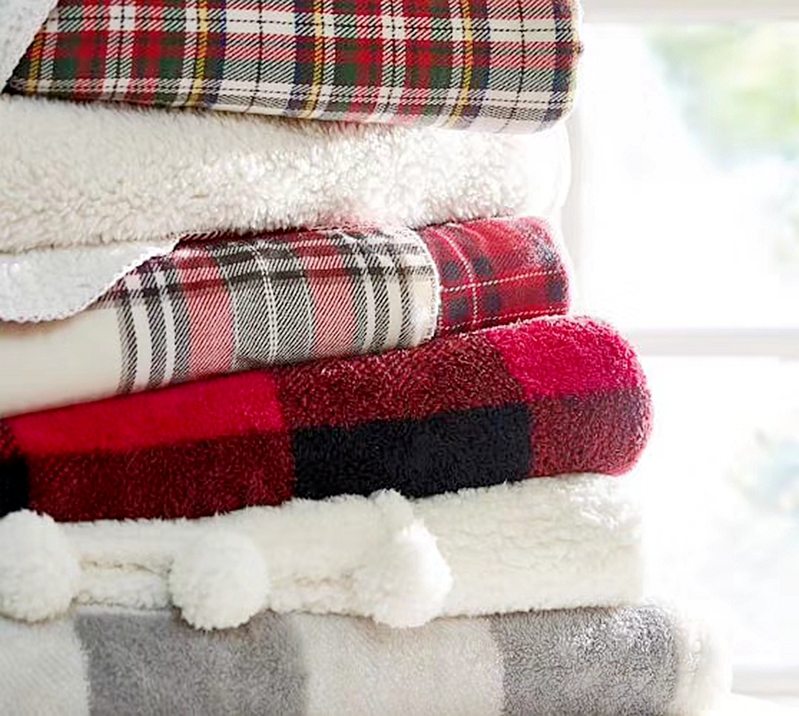 Clasical Cozy super soft double faced throw blanket for Bed