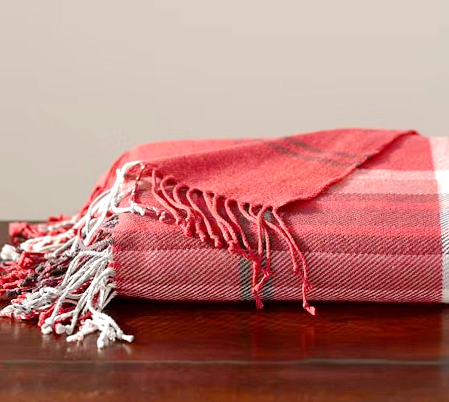 Clasical Cozy soft light weight throw blanket with Tassels for Bed