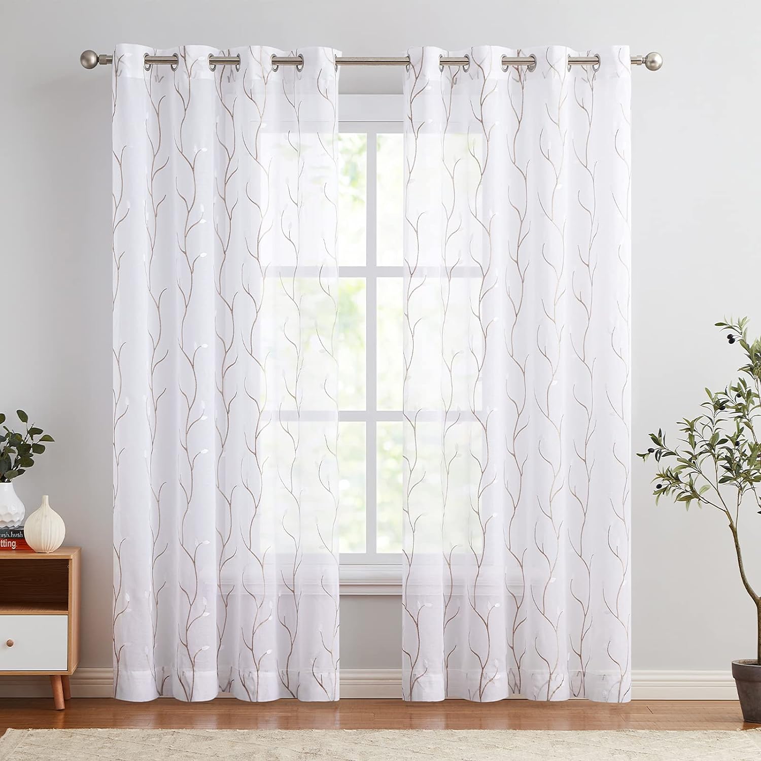 Embroidery curtain