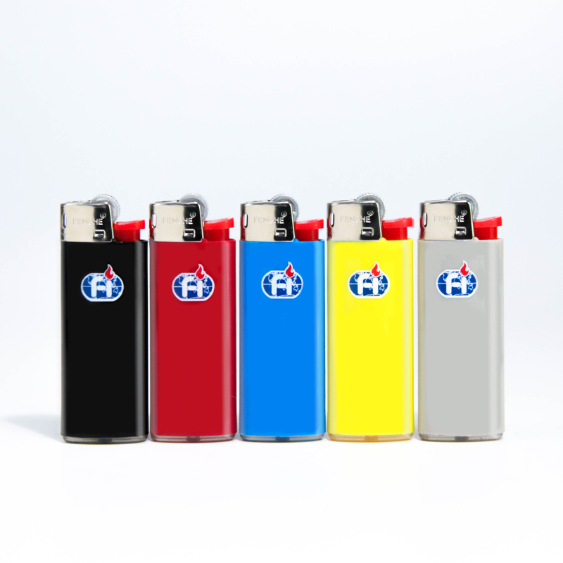 Lighter, disposable lighter, inflatable lighter