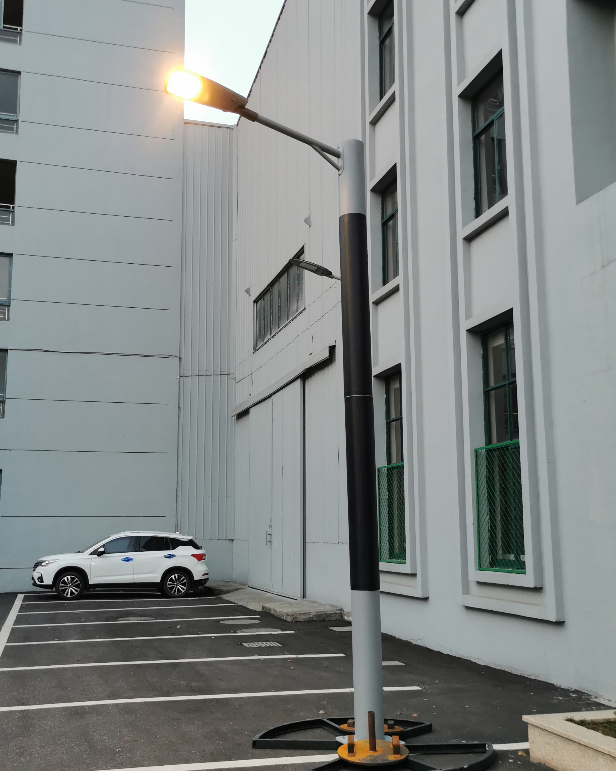 DDK TECH ELECFACILITY YANGZHOU CO.,LTD – bombilla led 1