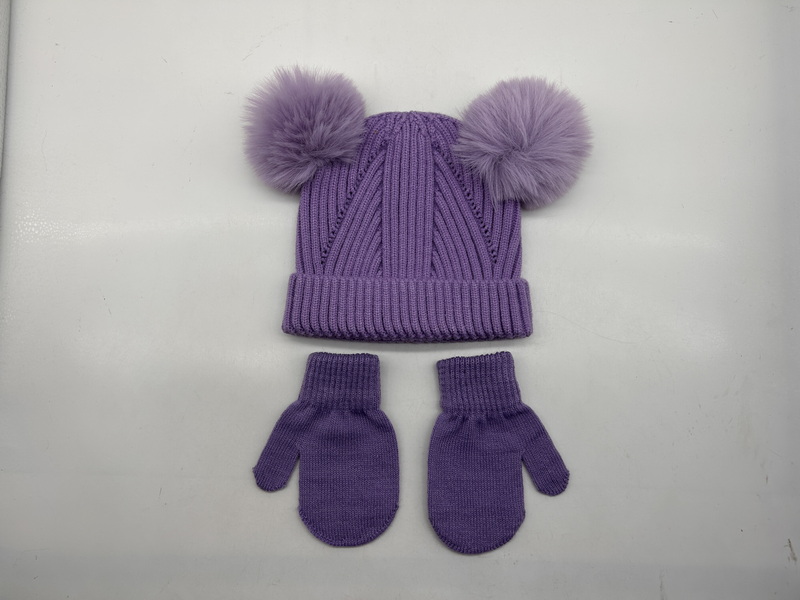 Hat，gloves，scarf