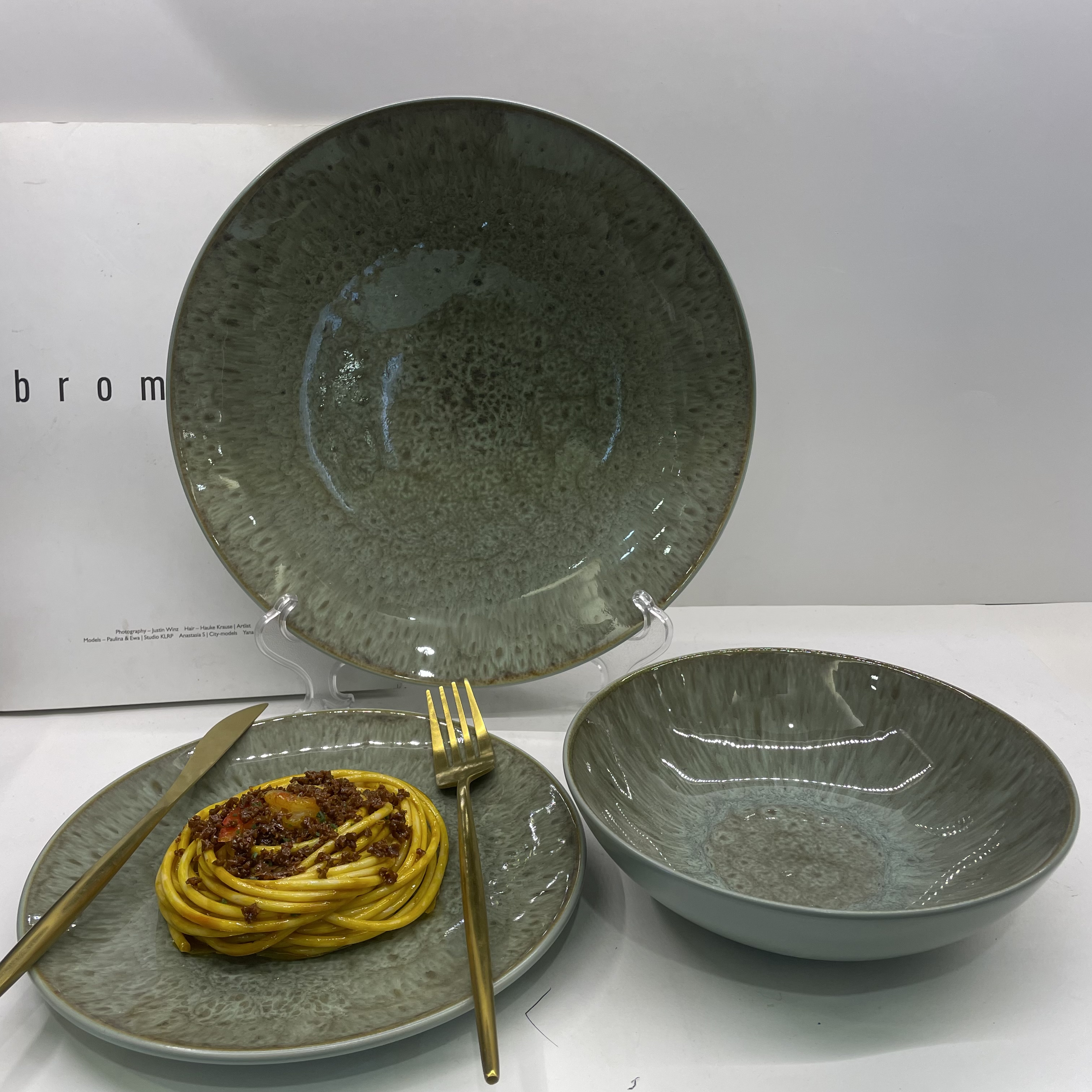 Reactive glazed stoneware dinner set