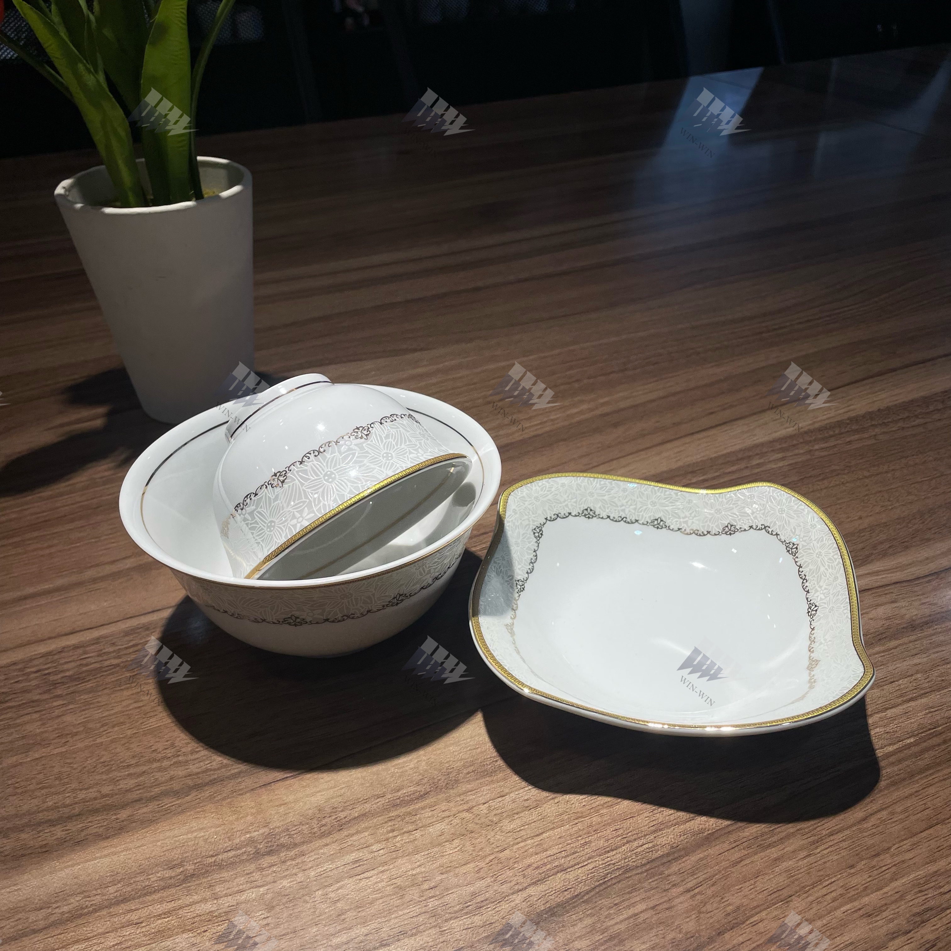 New bone china 4&5.5inches bowls & 5.5plate with sunflower decal