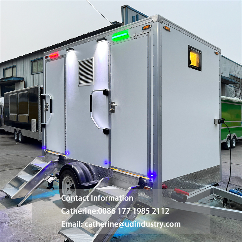 UD Factory Wholesale Price Portable Toilets Trailer Outdoor Public Portable Restroom Trailer