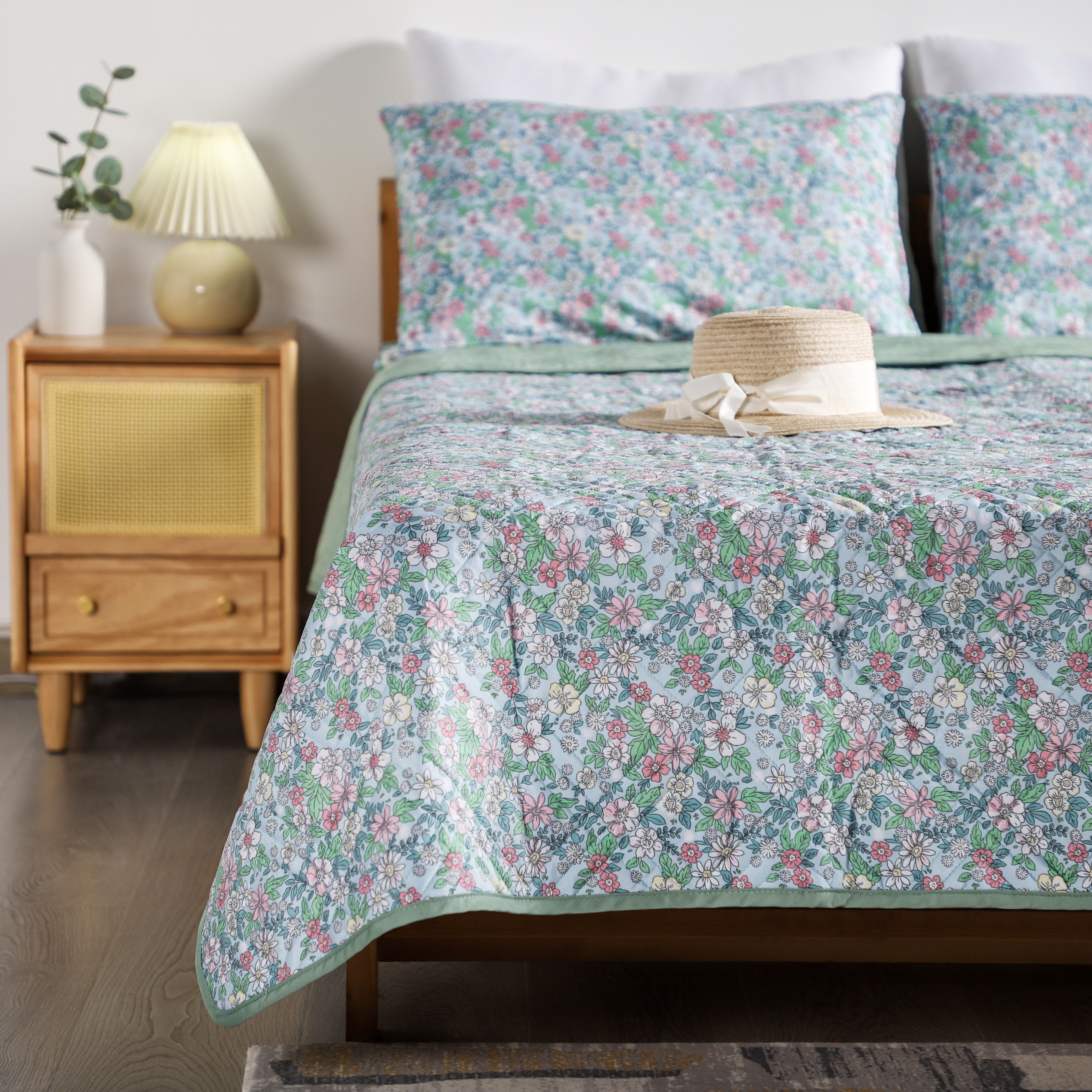 Qingdao Dailai Home Products Co., Ltd. – row quilt 2