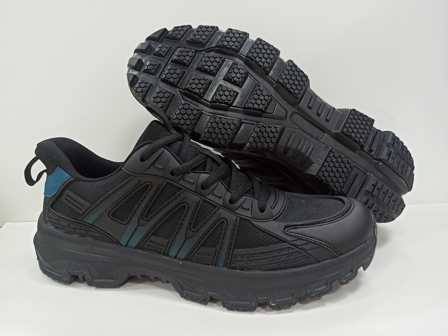 Casual shoes