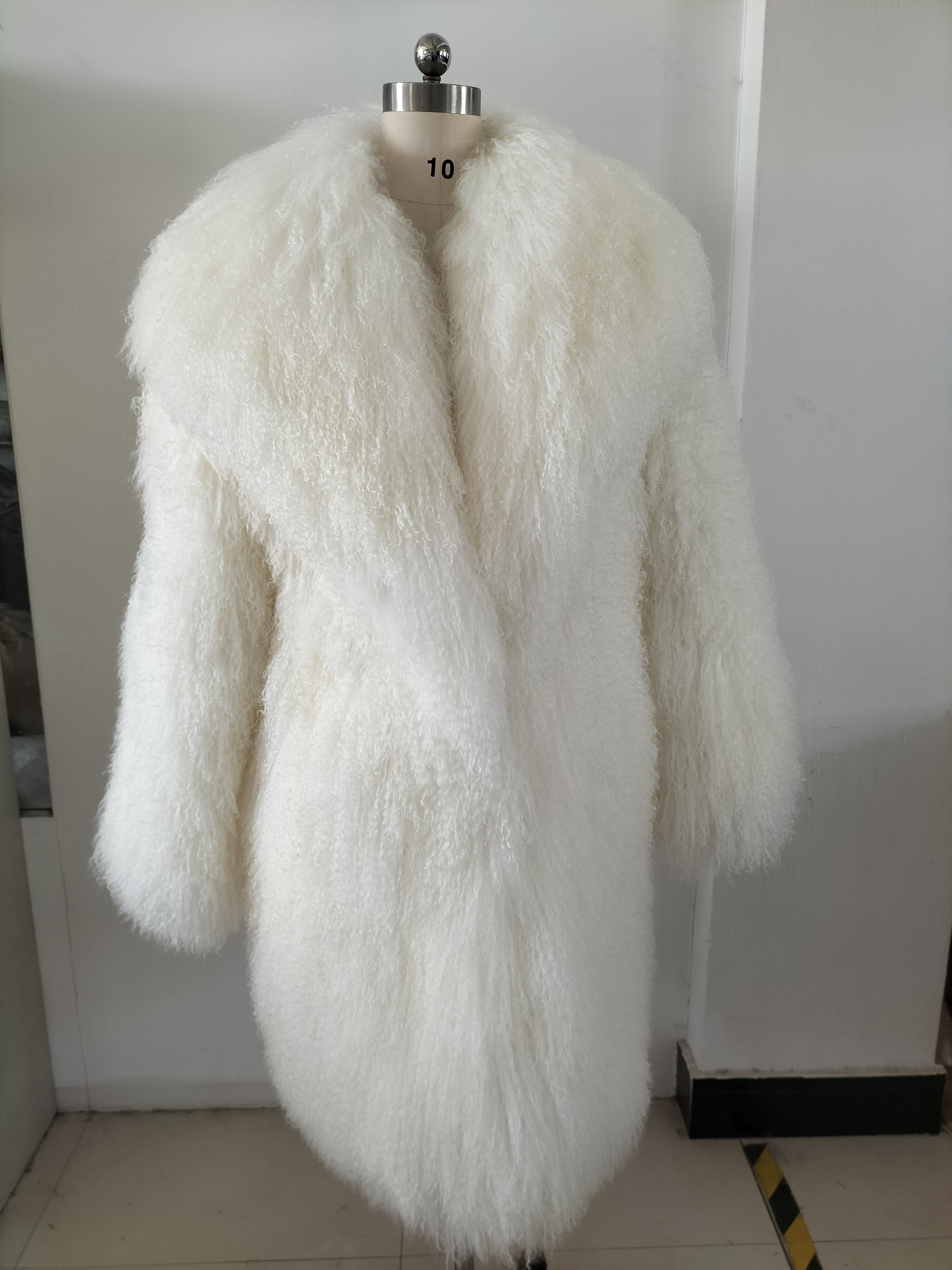 TONG XIANG HEMUXIU FUR&LEATHER LTD – ropa deportiva 4