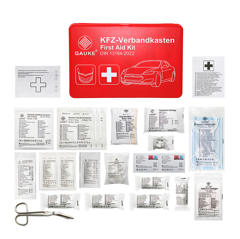 Vehicle first aid kit