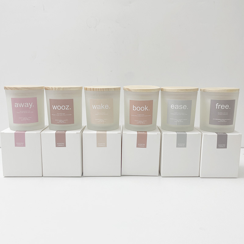 Custom Colored Frosted Glass Scented Candle With Wooden Lid