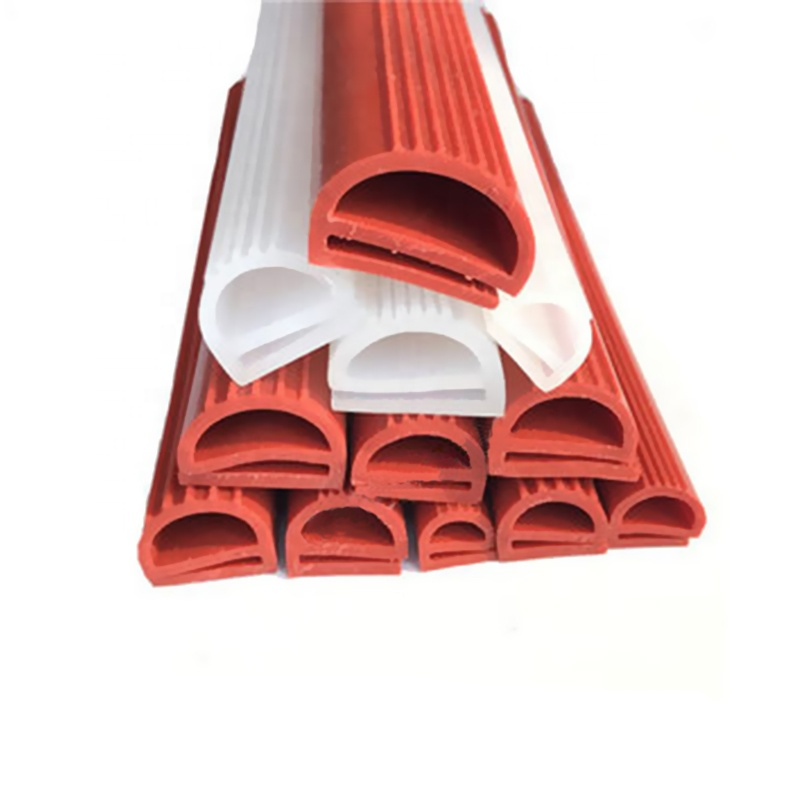 Oven door sealing strip