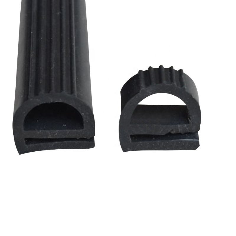 Oven door sealing strip