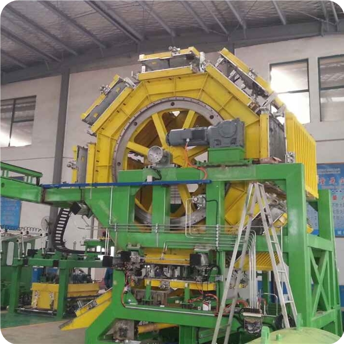 New design door foaming machine for refrigerator