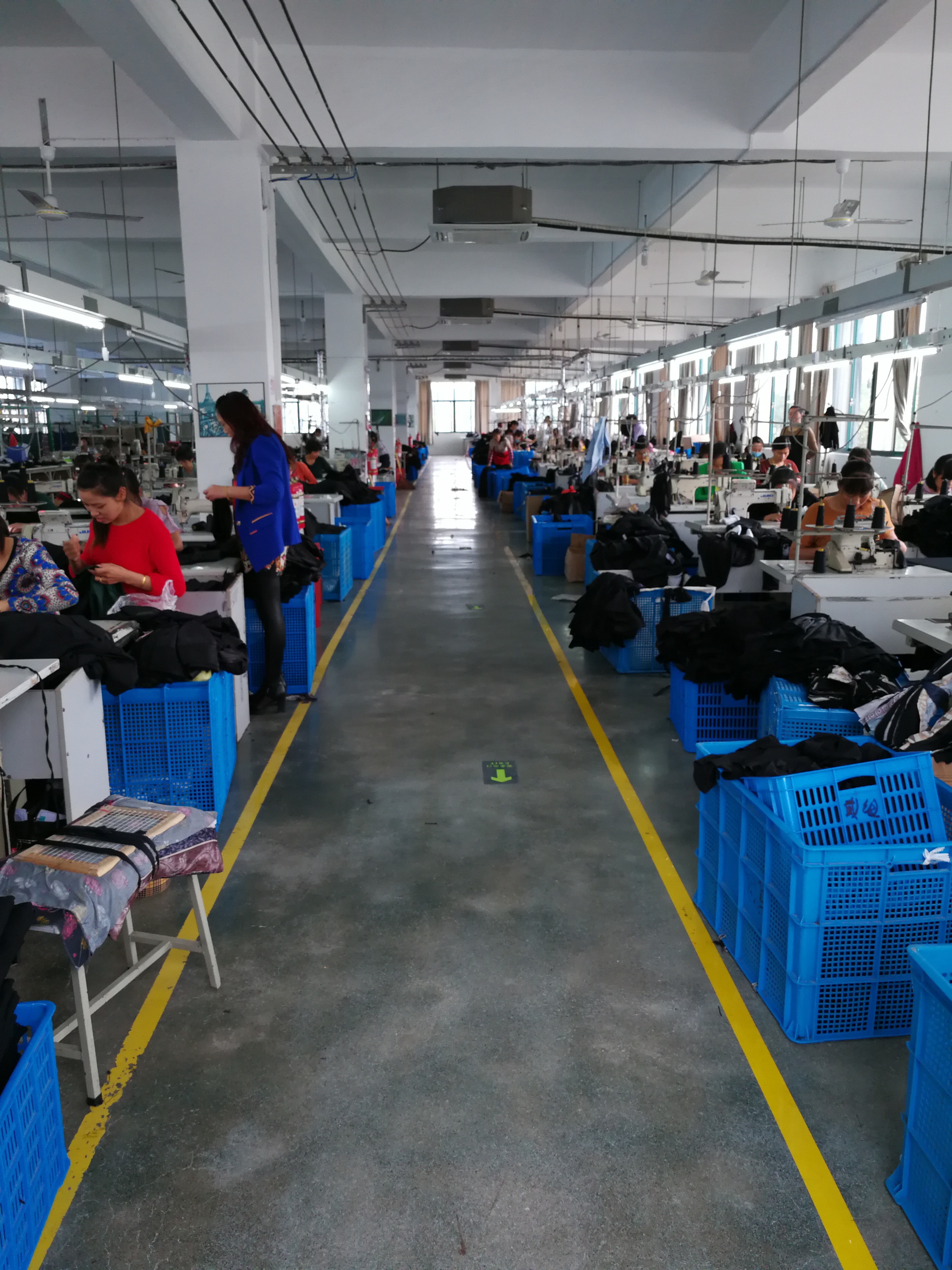 Qianshan Yida Clothing Co., Ltd. – children's down jackets 2
