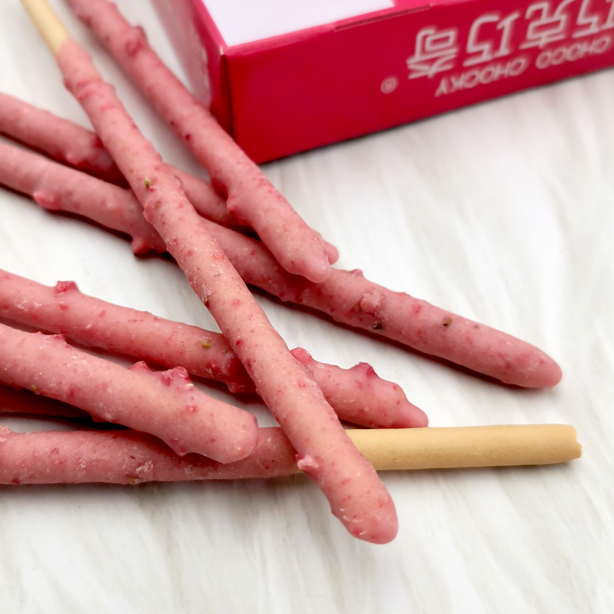 Strawberry Cream Coated Stick Biscuit