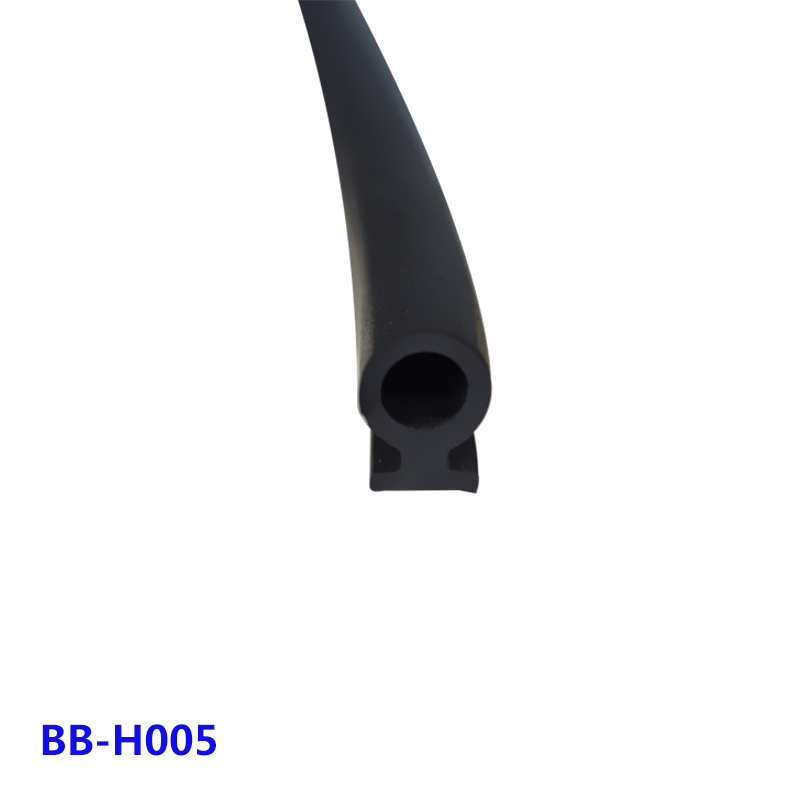 Rubber sealing strip for door and windows