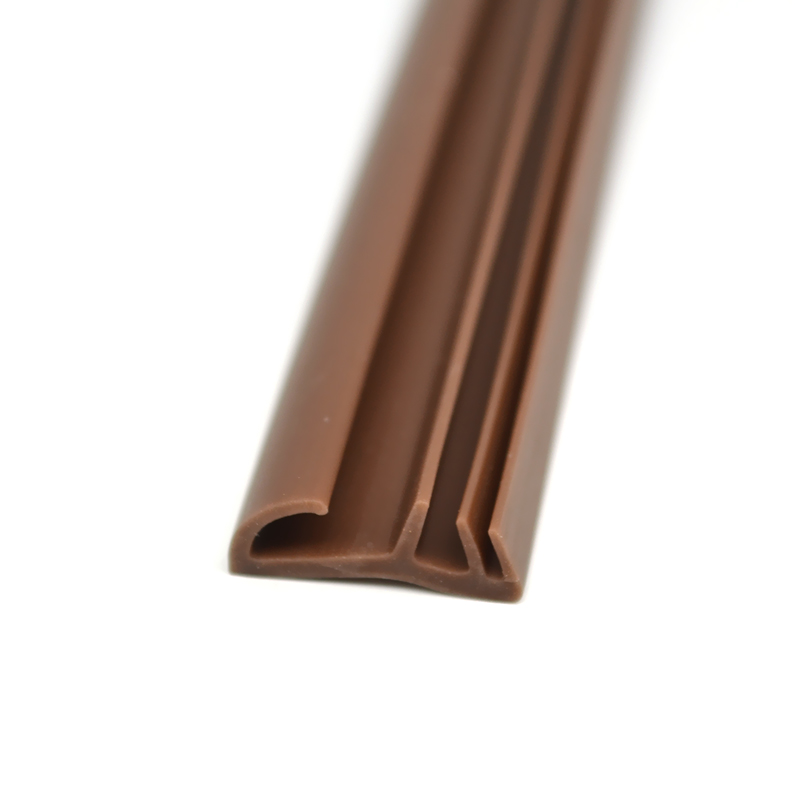 Wooden door sealing strip