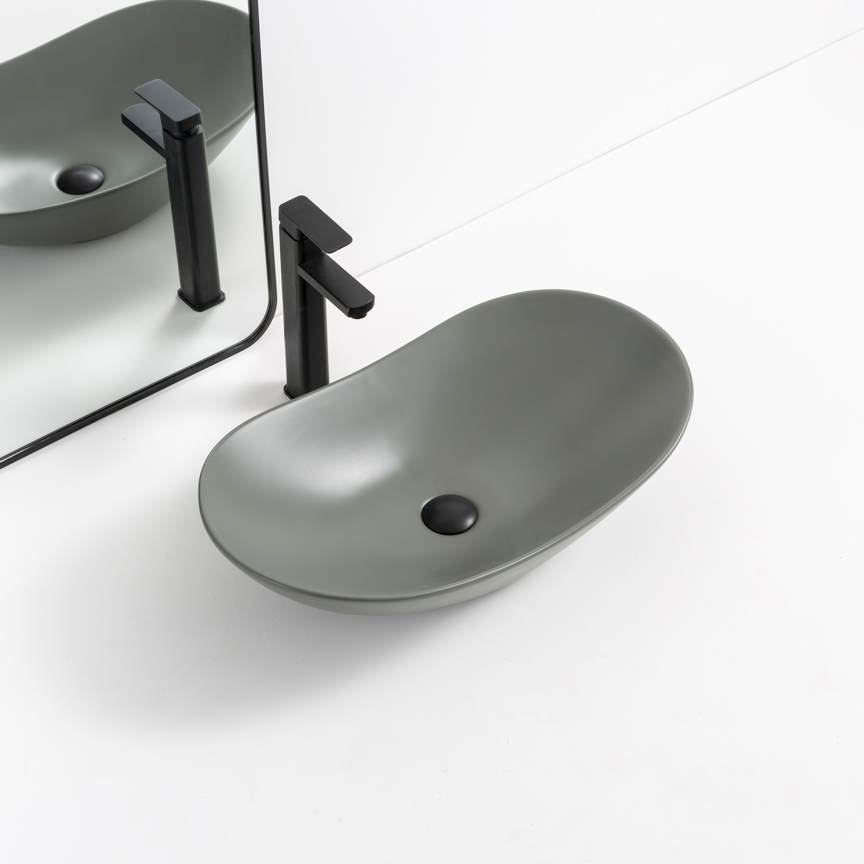 PALICI – Low-flow toilet 2
