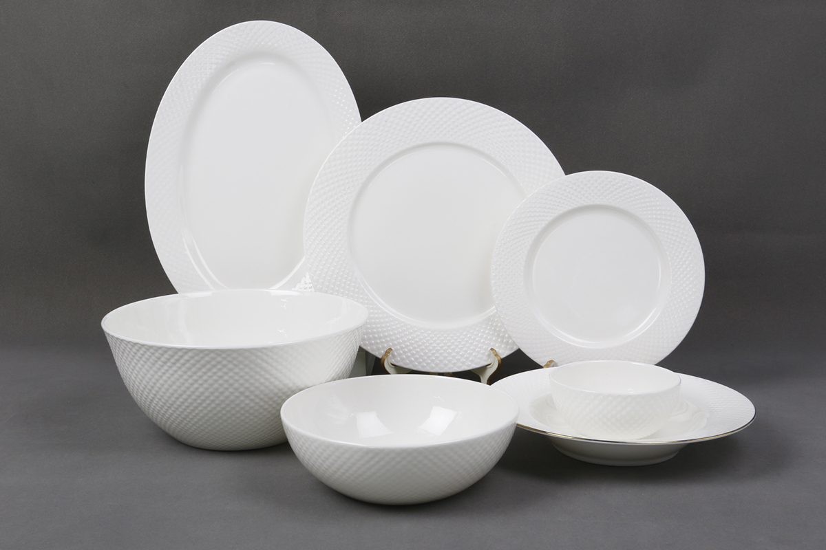 Concise BIG composition Fine bone china dinner set with embossments