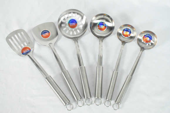Cooking utensil set