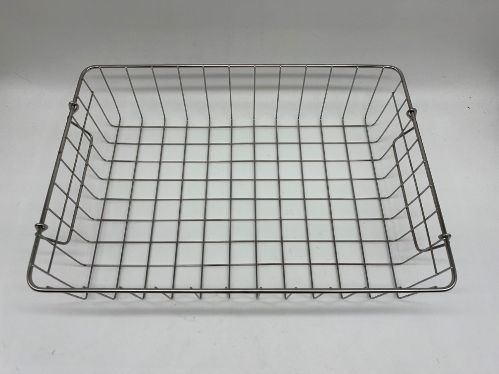 Iron wire basket, storage basket, stackable storage basket