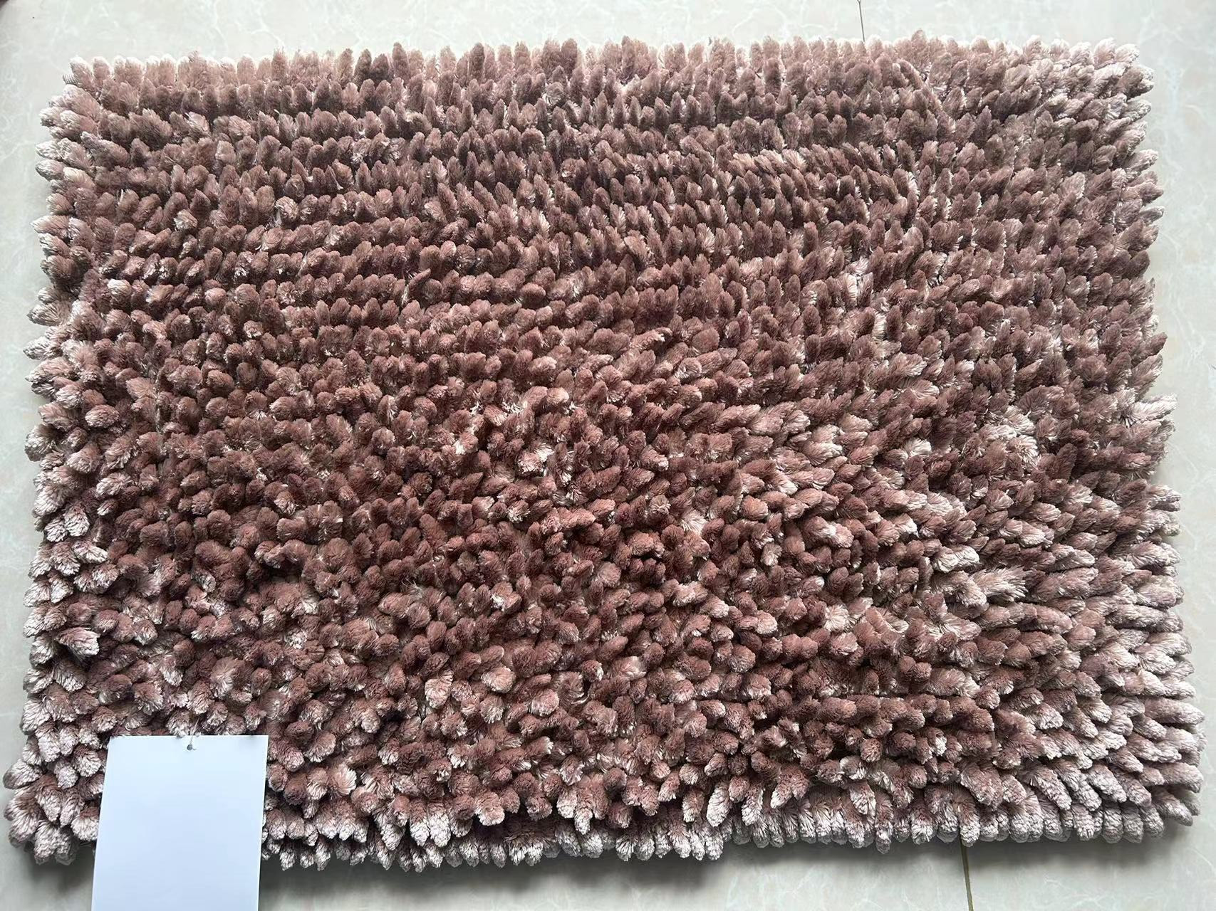 High quality shiny chenille super absorbent and non-slip PVC bath mats are available in stock