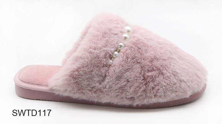 Slippers，indoor Slippers ,plush Slippers,flat
