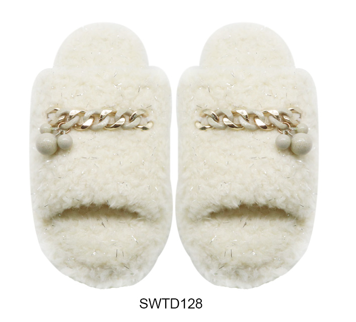 Slippers，indoor Slippers ,plush Slippers,flat