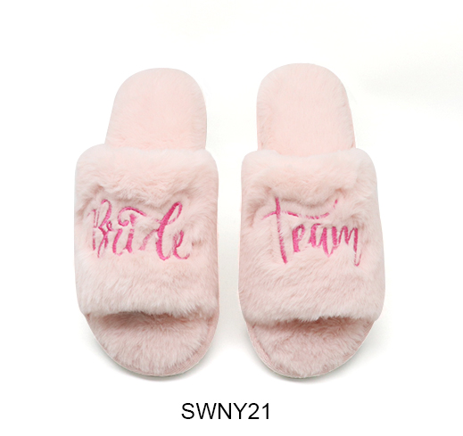 Slippers，indoor Slippers ,plush Slippers,flat