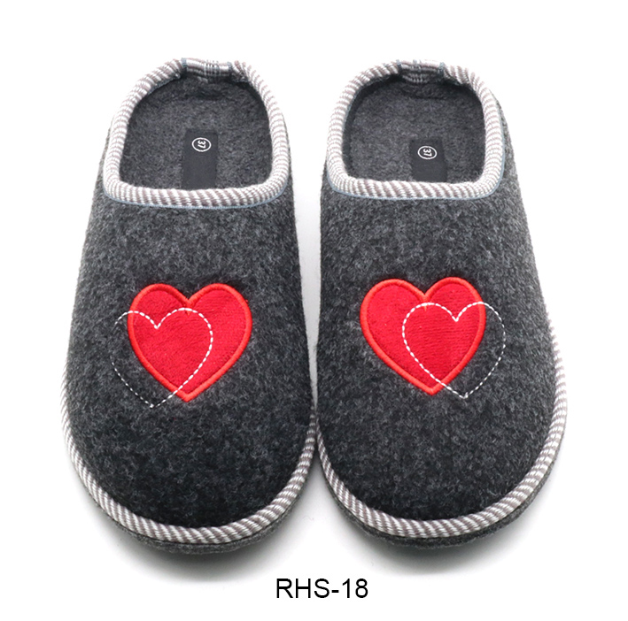 Slippers，indoor Slippers ,plush Slippers,flat