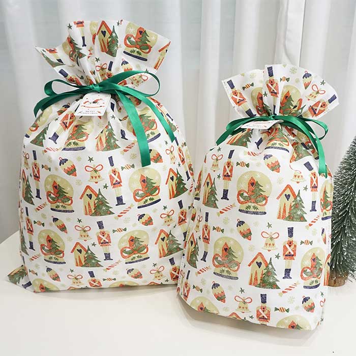 Christmas White Non-woven Crystal Ball Continuous Pattern Gift Bag