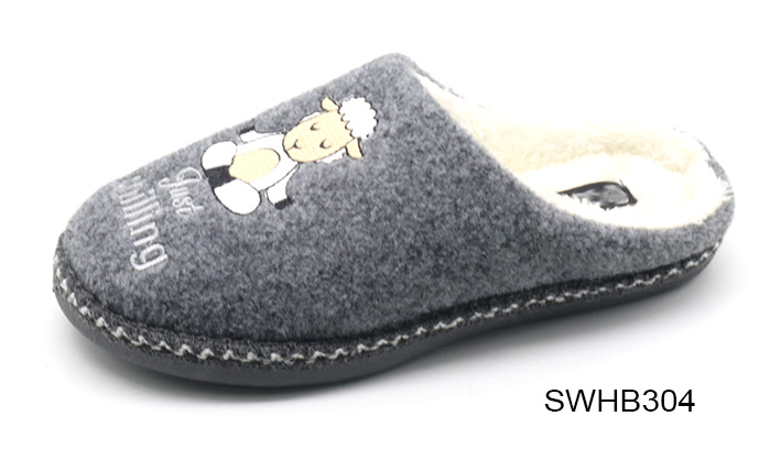 Slippers，indoor Slippers ,plush Slippers,flat