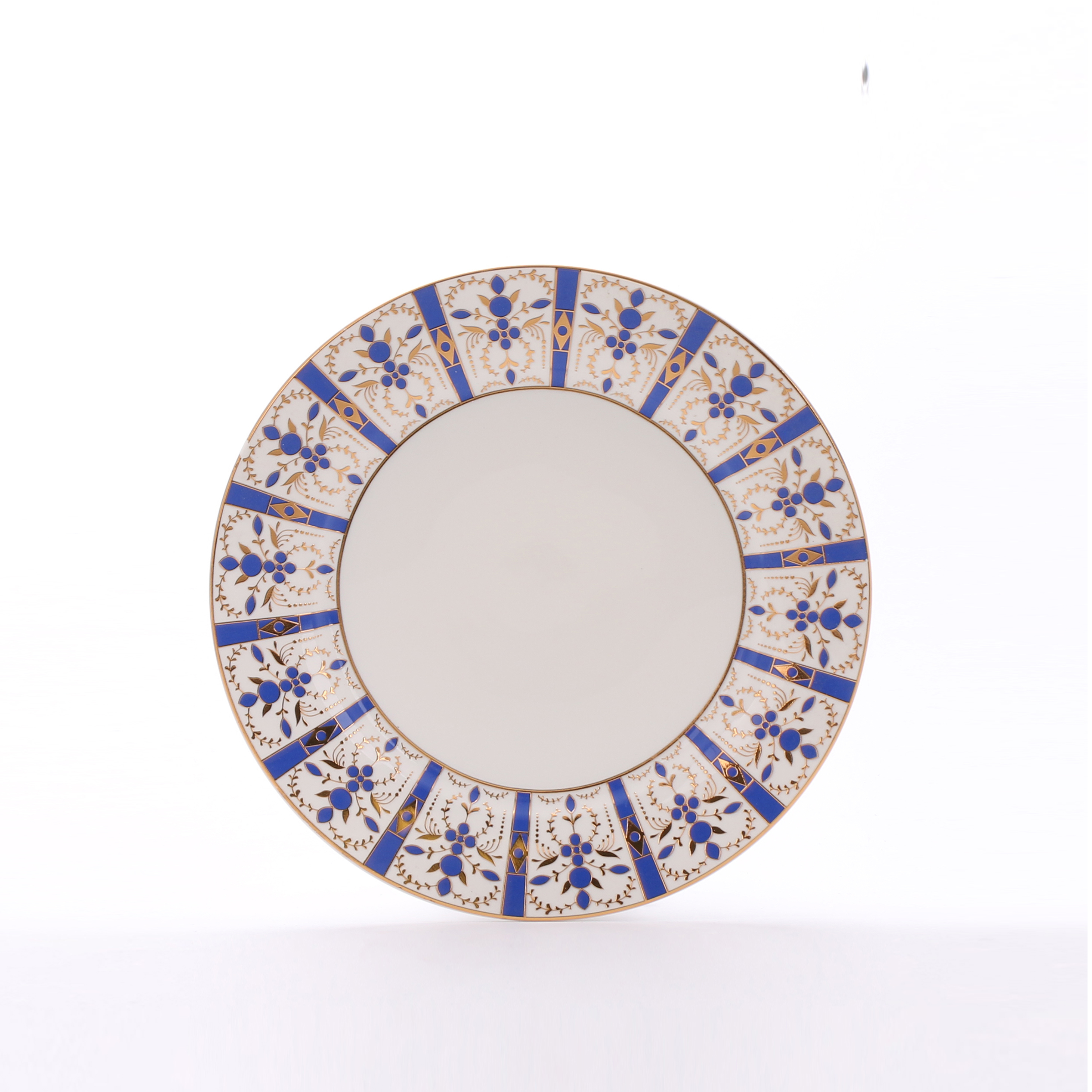 White porcelain tableware set with decal