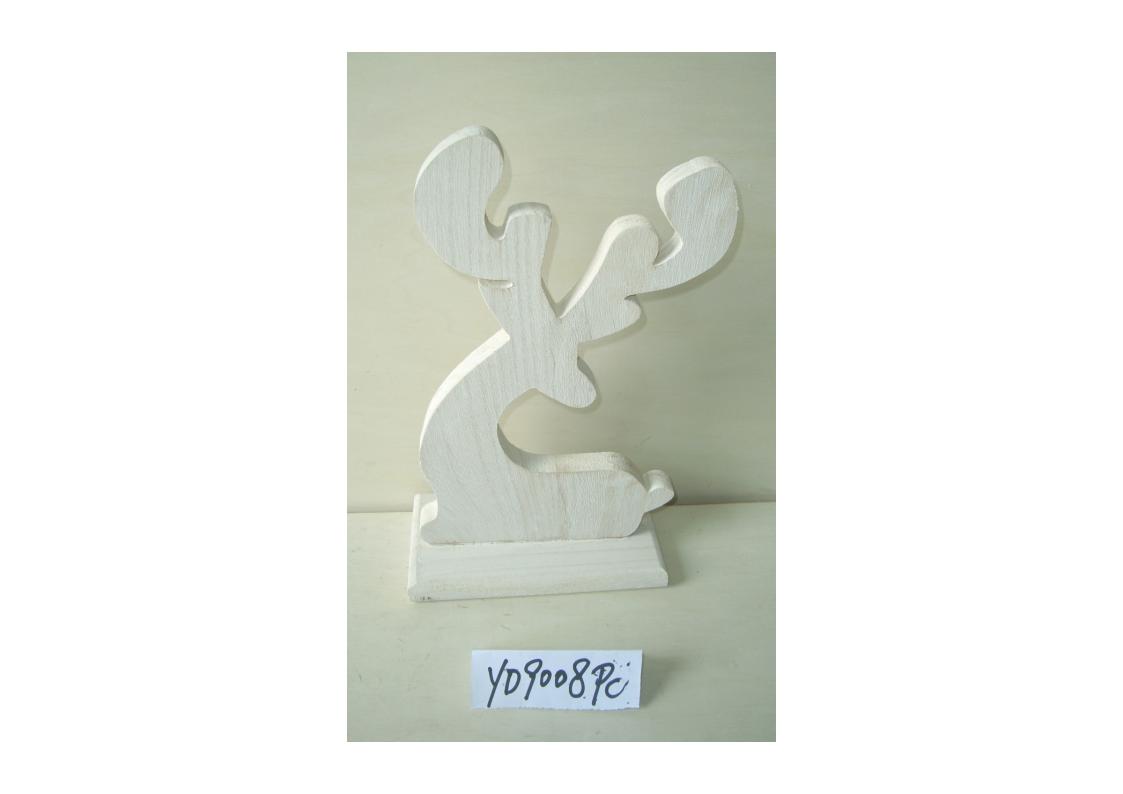 Wooden deer ornaments