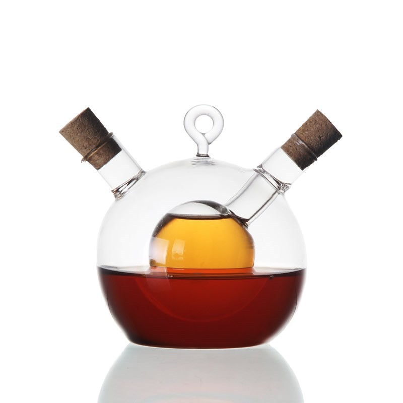 Ball cork oil can