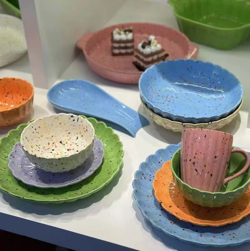 GUANGDONG WEIGAO CERAMICS CO., LTD – cerámica pintada a mano 3