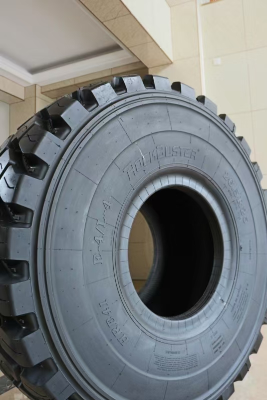 Rockbuster Radial Otr Tyre 26.5r25 2stars E-4/L-4
