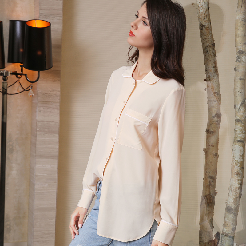 Women's long-sleeved shirt