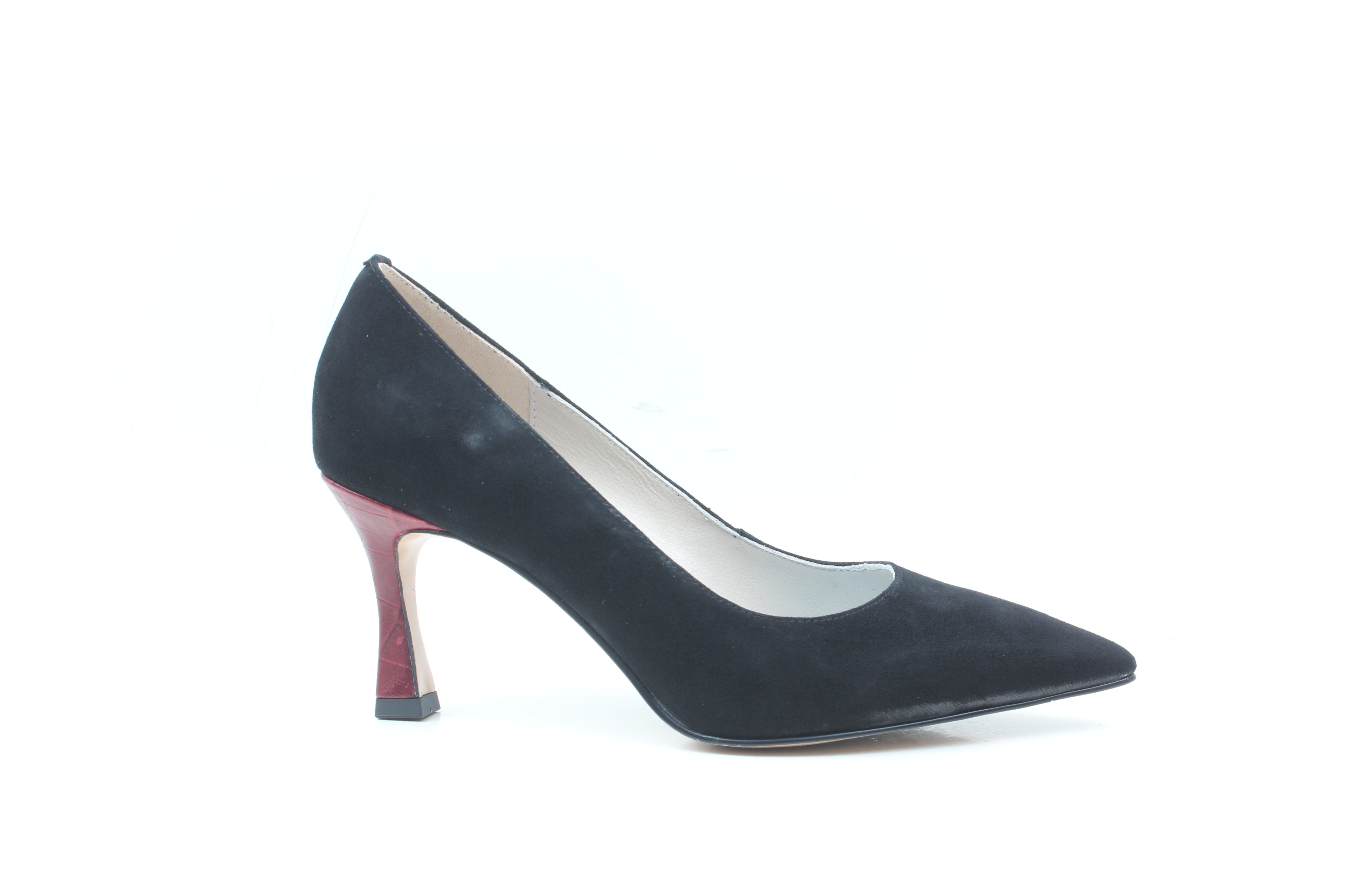 Chengdu Weiqingxin Footwear Co., Ltd – Sandal lady leather shoes 2