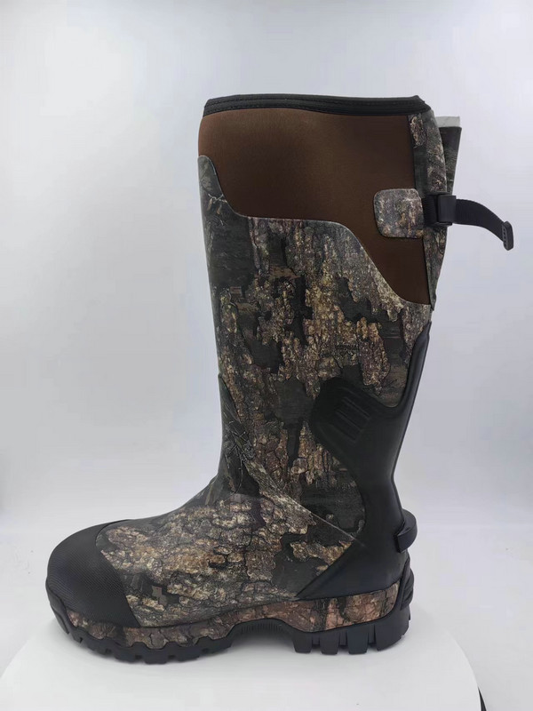 Rubber boot