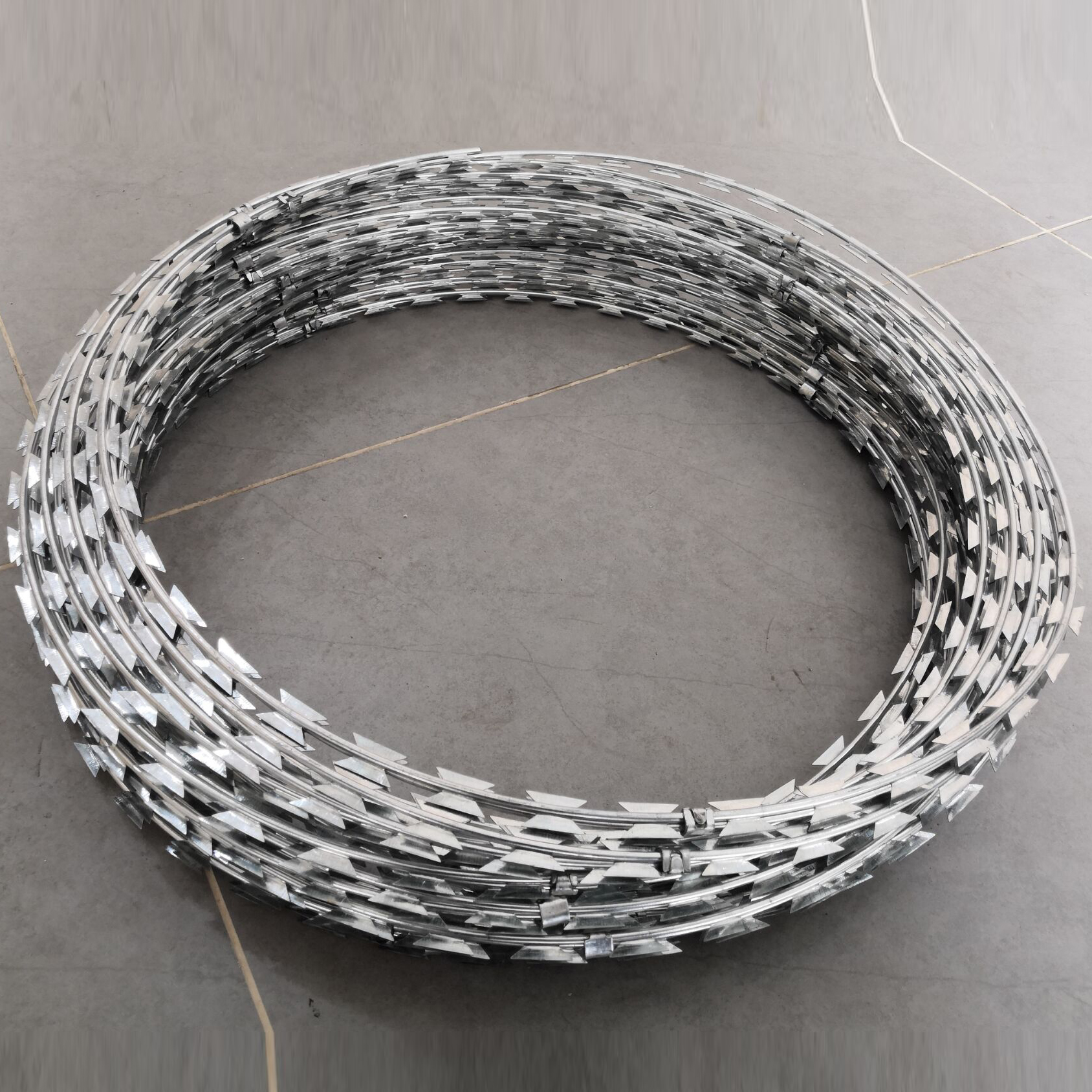Razor wire