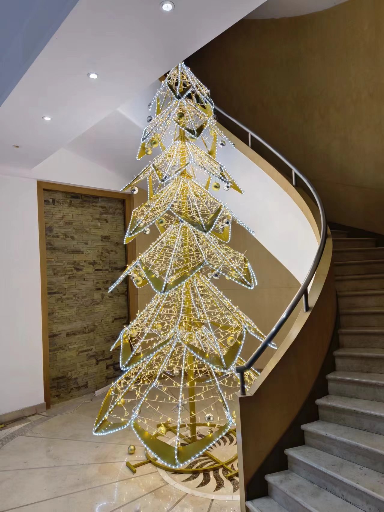 EVERMORE LIGHTING (LU AN) LTD. – lámpara de escritorio 3