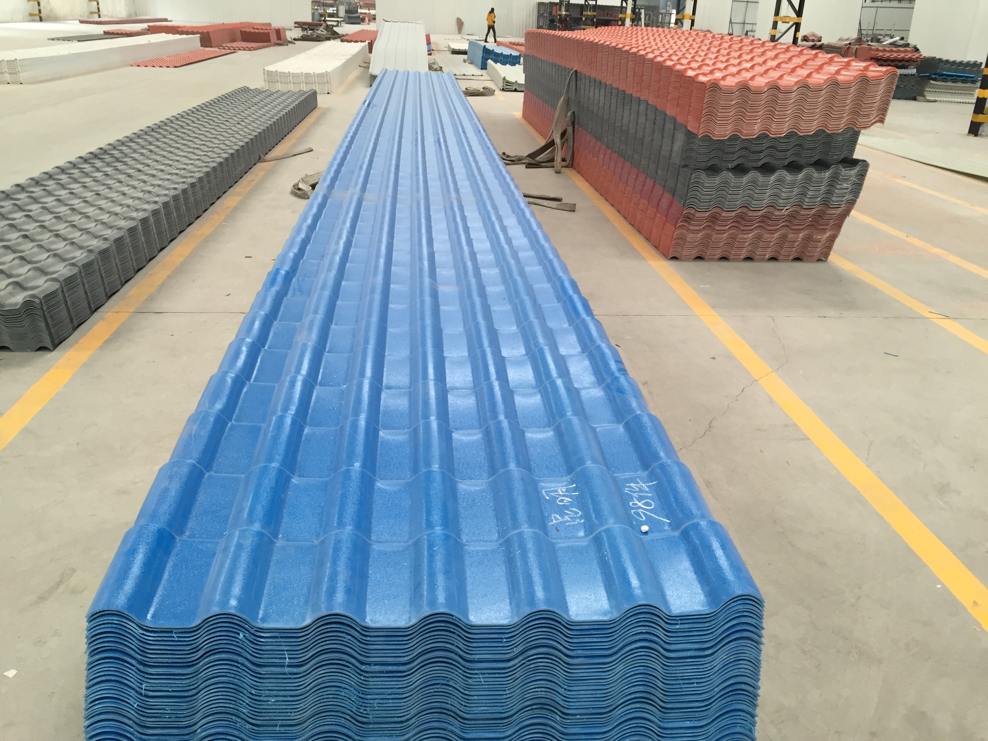 Waterproof ASA pvc Plastic Roof Tile Roofing Sheet pvc colonial Synthetic Resin Roof Shingle