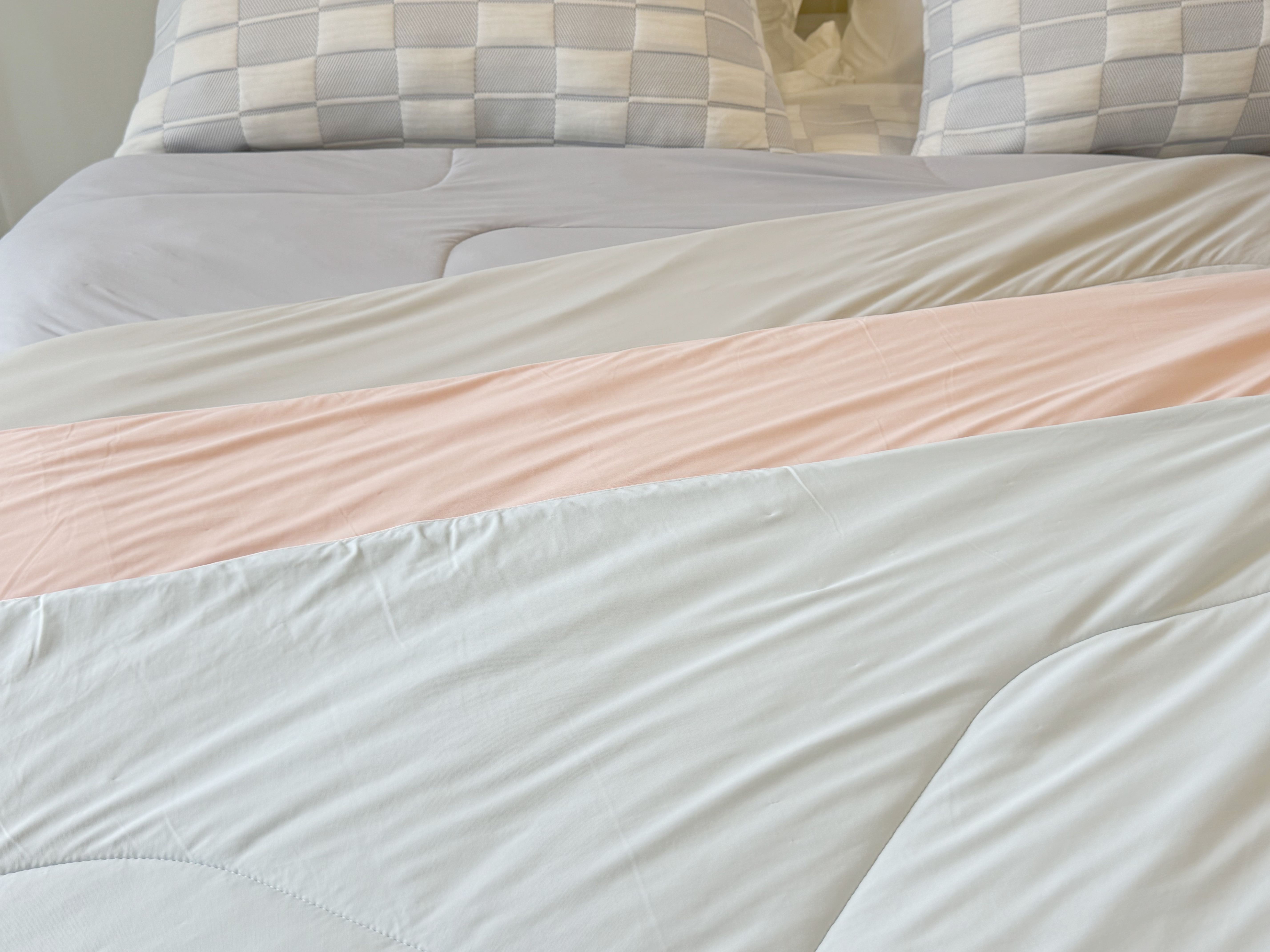 Super Cozy Dual-Sided Cooling Comforter Cold Tech Washable Lightweight Silk Smooth Cooling Blanket