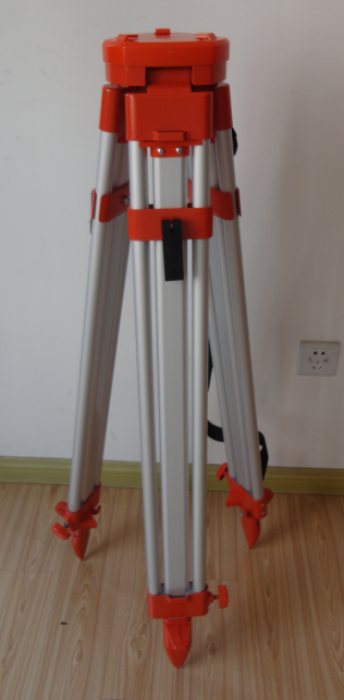 Aluminum tripod