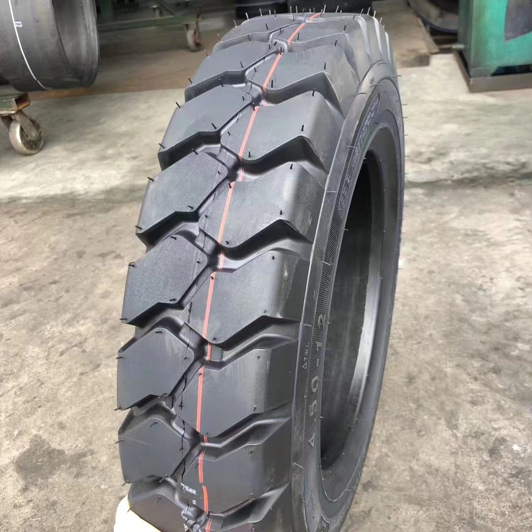 Qingdao Richus Rubber Technology Co.,Ltd – llanta de caucho 2