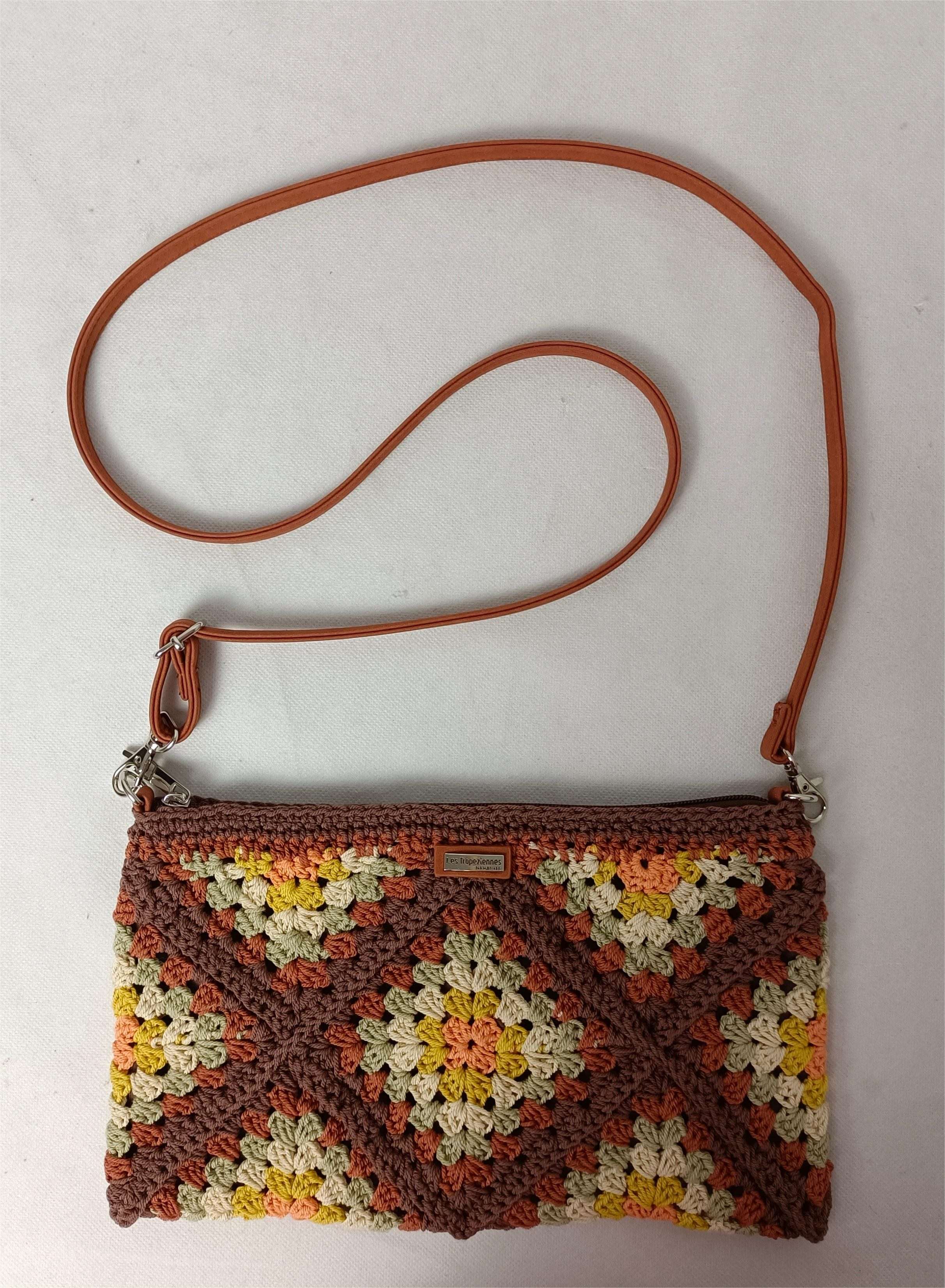 Hand bag