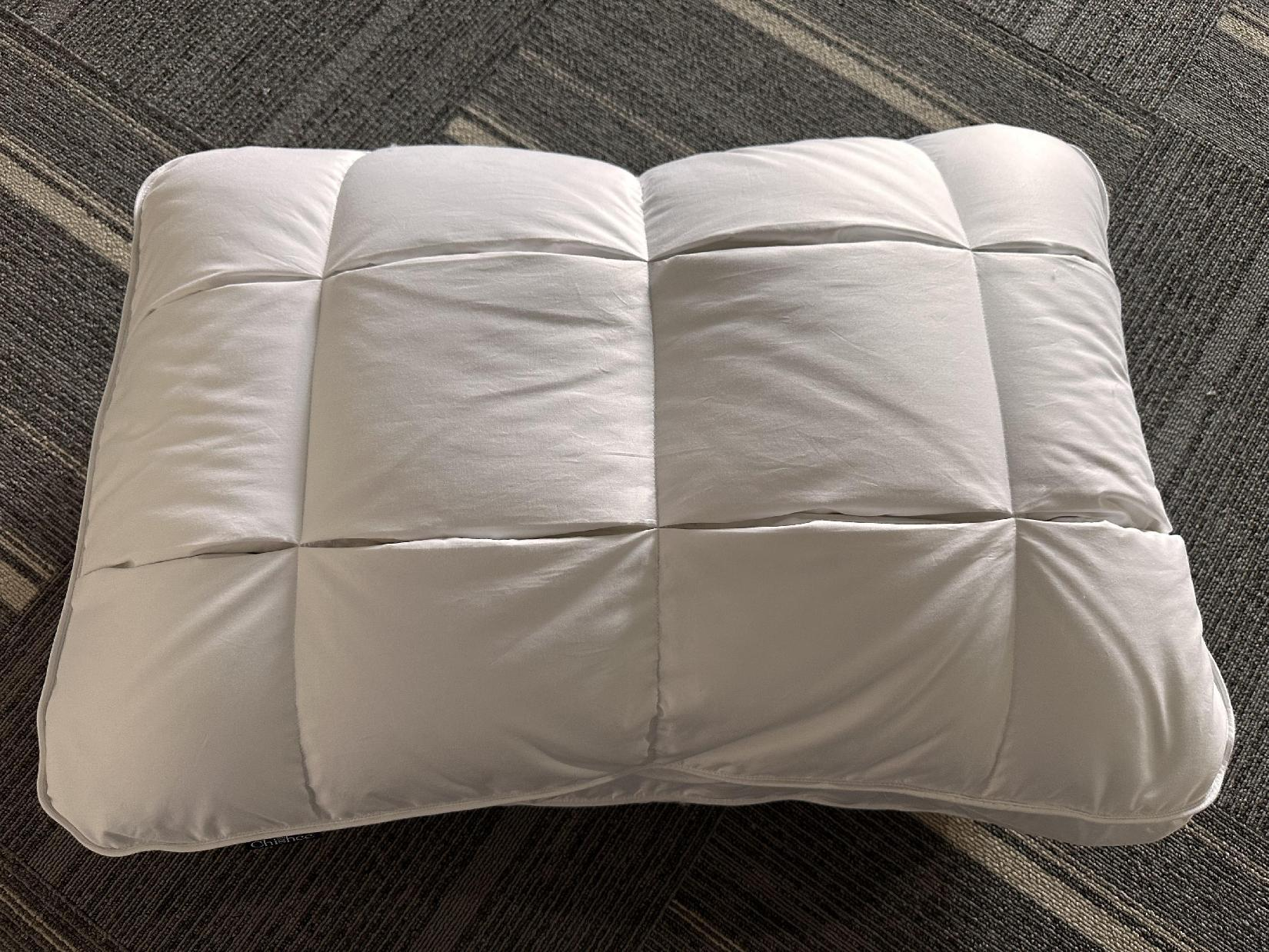 Nantong Rebirth Queen Artware Co., Ltd. – Travel pillow 2