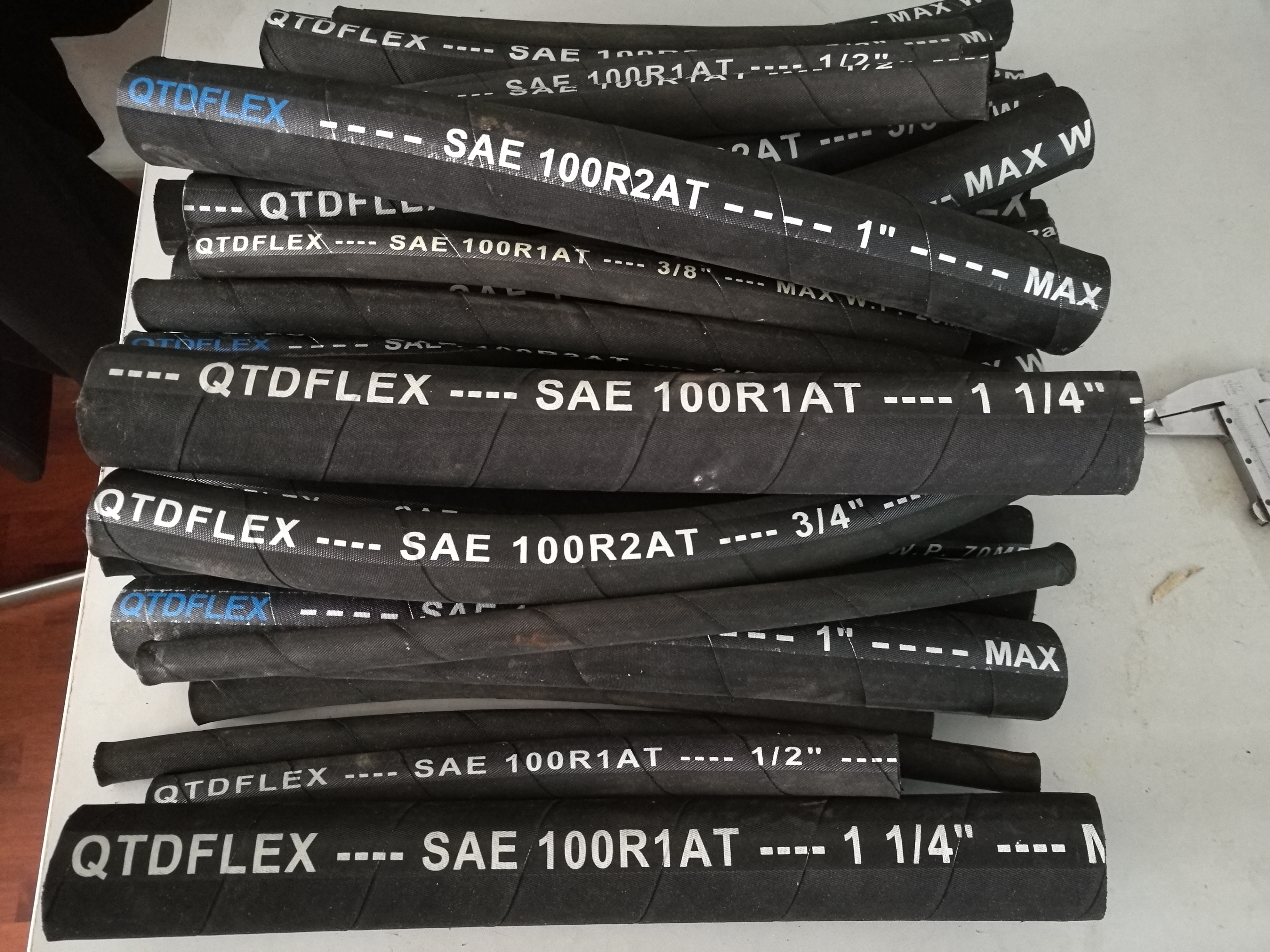 TIANJIN QIANTONGDA RUBBER PRODUCTS TRADING CO.,LTD – matriz de metal 2